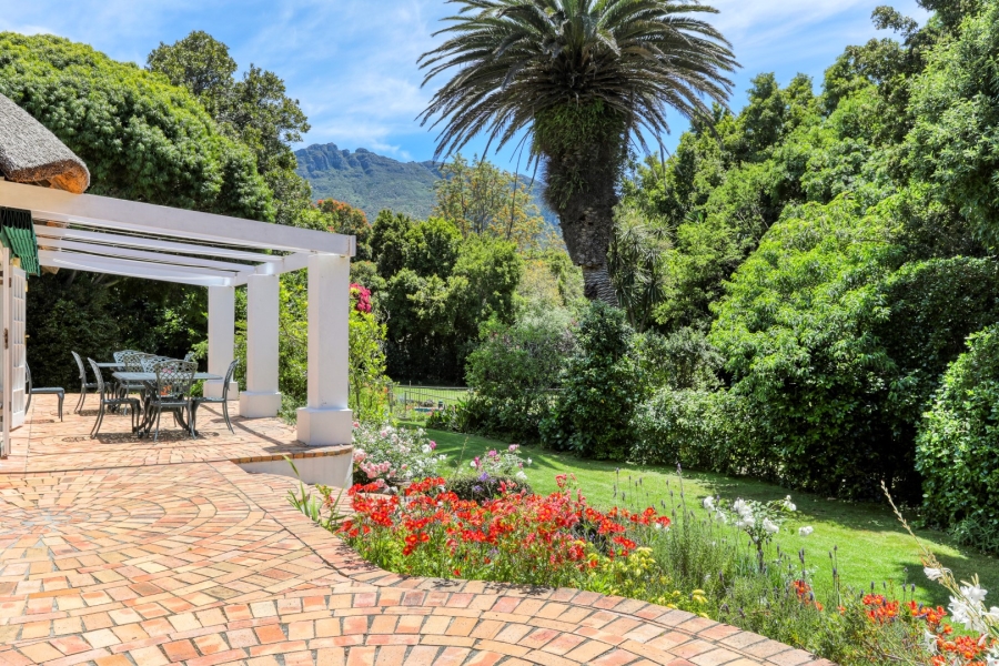 4 Bedroom Property for Sale in Constantia Western Cape